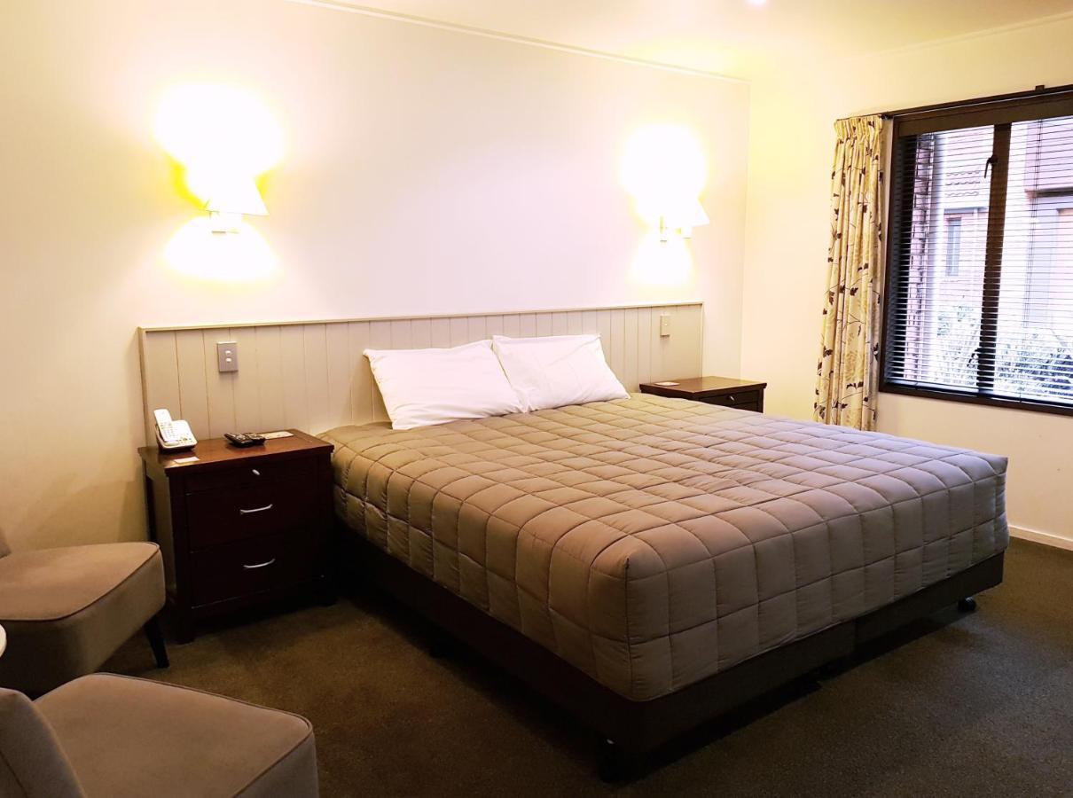 St James Apartments Queenstown Buitenkant foto
