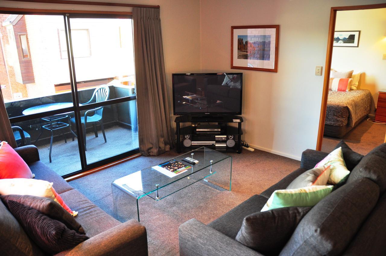 St James Apartments Queenstown Buitenkant foto